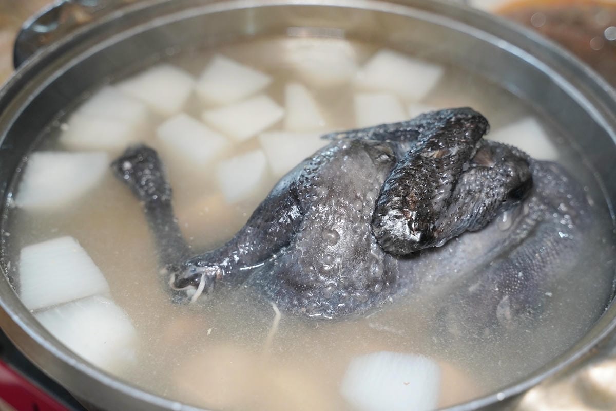 【4-7休閒魚池餐廳】內壢魚池旁桌菜料理 超大停車場CP值高 每桌4900元起聚餐好選擇