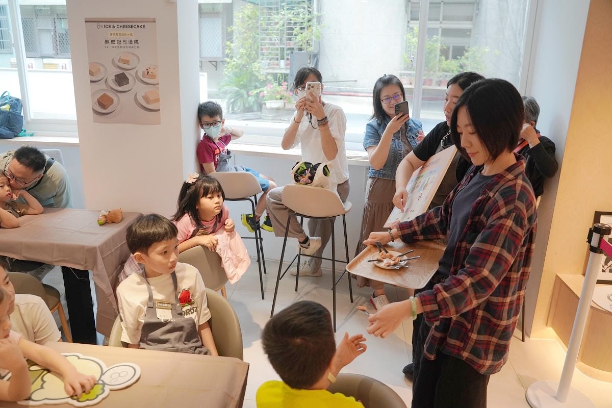 【8%ice冰店小小店長體驗】化身永康街最可愛小小店長 冰淇淋小知識×收銀體驗×手作製作