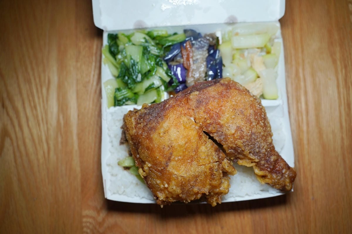 【享食便當專賣店】內壢外帶便當專門店推薦 八九美食廣場內 好吃必點招牌鹹酥雞飯/酥炸雞腿飯