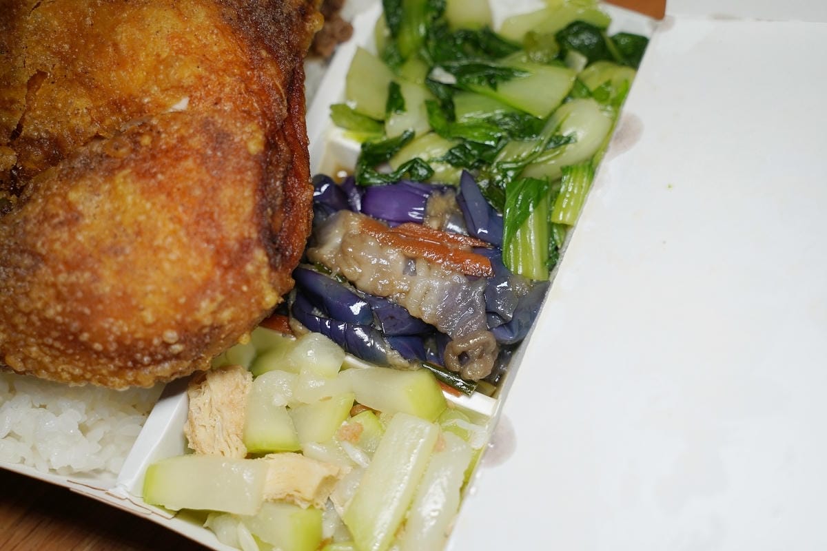 【享食便當專賣店】內壢外帶便當專門店推薦 八九美食廣場內 好吃必點招牌鹹酥雞飯/酥炸雞腿飯