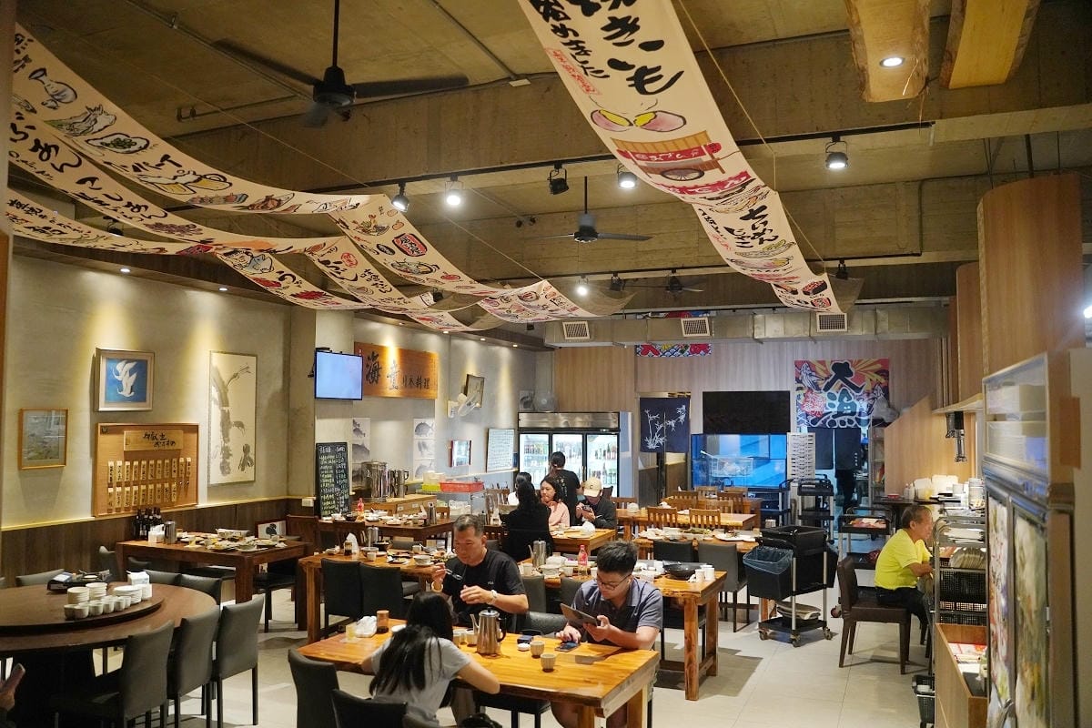 【吳桑深夜食堂】中壢南園二路宵夜 露天日料海鮮產地直送 美味必點螃蟹痛風鍋/深夜爆蝦炒飯