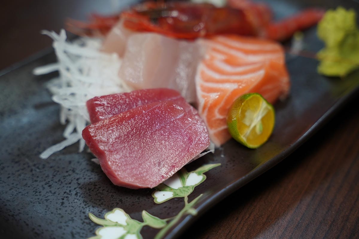 【吳桑深夜食堂】中壢南園二路宵夜 露天日料海鮮產地直送 美味必點螃蟹痛風鍋/深夜爆蝦炒飯