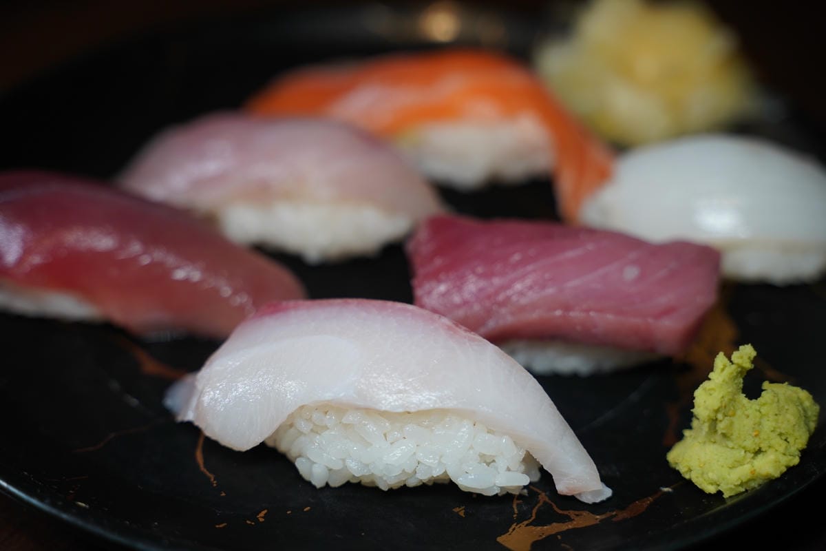 【吳桑深夜食堂】中壢南園二路宵夜 露天日料海鮮產地直送 美味必點螃蟹痛風鍋/深夜爆蝦炒飯