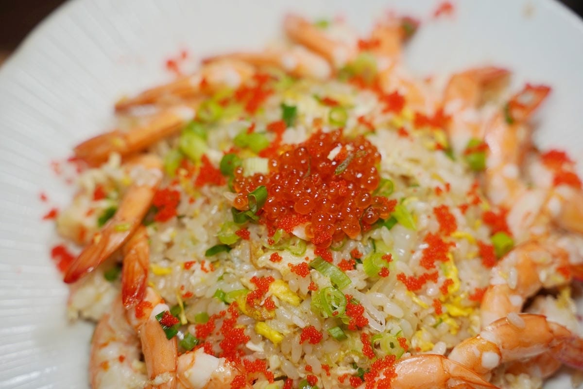 【吳桑深夜食堂】中壢南園二路宵夜 露天日料海鮮產地直送 美味必點螃蟹痛風鍋/深夜爆蝦炒飯