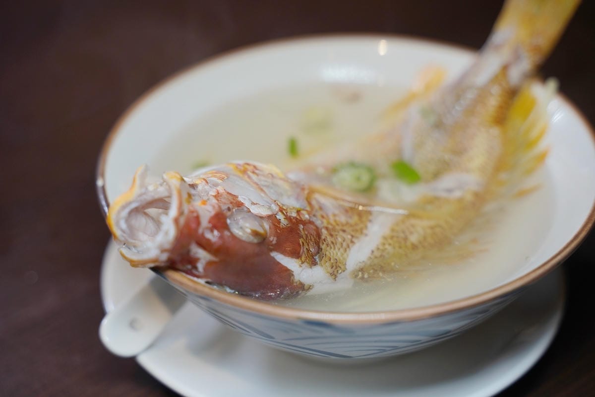 【吳桑深夜食堂】中壢南園二路宵夜 露天日料海鮮產地直送 美味必點螃蟹痛風鍋/深夜爆蝦炒飯