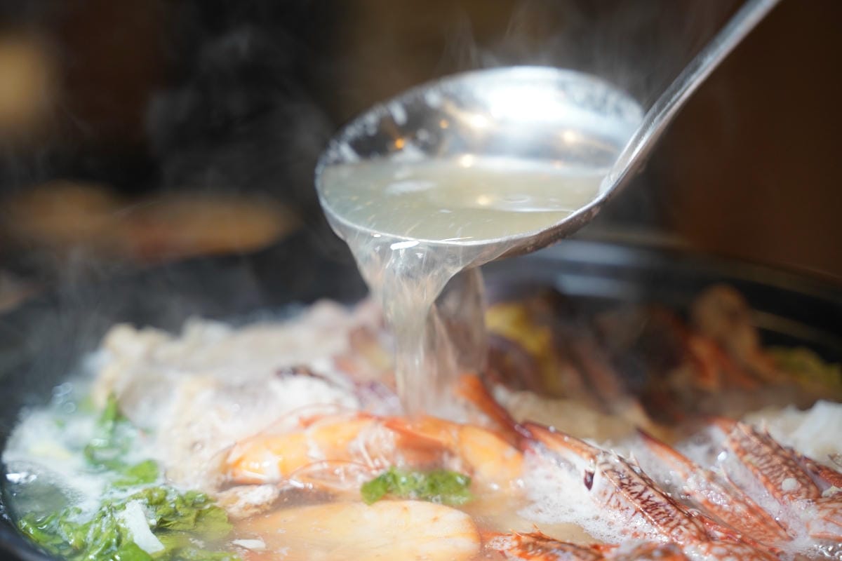 【吳桑深夜食堂】中壢南園二路宵夜 露天日料海鮮產地直送 美味必點螃蟹痛風鍋/深夜爆蝦炒飯