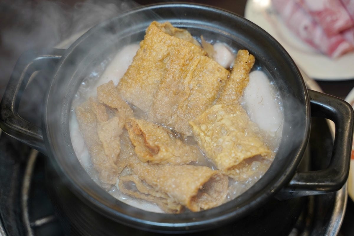 【熊霸羊肉爐】中壢羊肉爐推薦 真正炭火陶鍋香氣四溢火力足 內用套餐真材實料羊腳筋羊大骨必吃