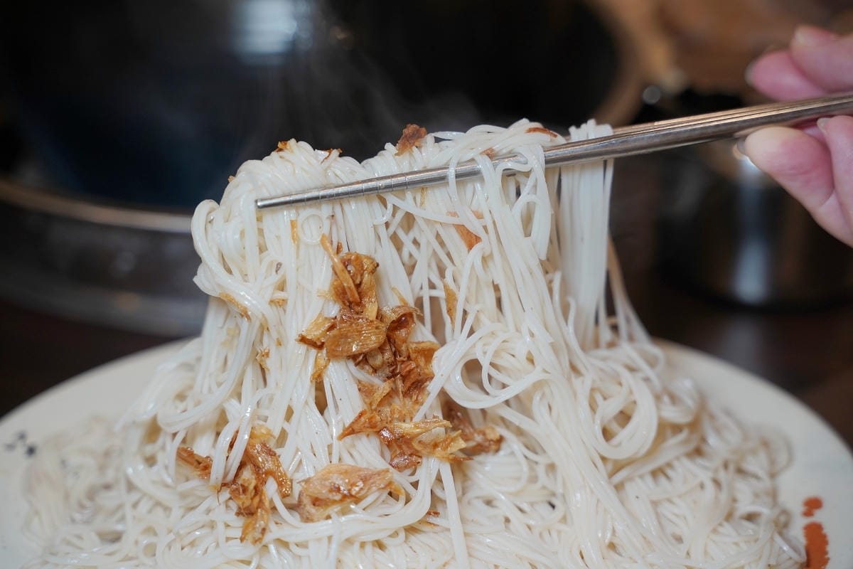 【熊霸羊肉爐】中壢羊肉爐推薦 真正炭火陶鍋香氣四溢火力足 內用套餐真材實料羊腳筋羊大骨必吃