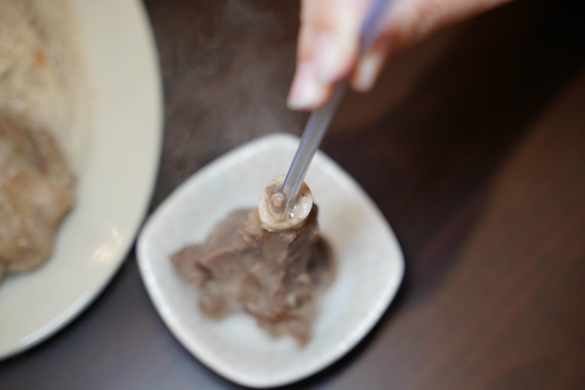 【熊霸羊肉爐】中壢羊肉爐推薦 真正炭火陶鍋香氣四溢火力足 內用套餐真材實料羊腳筋羊大骨必吃