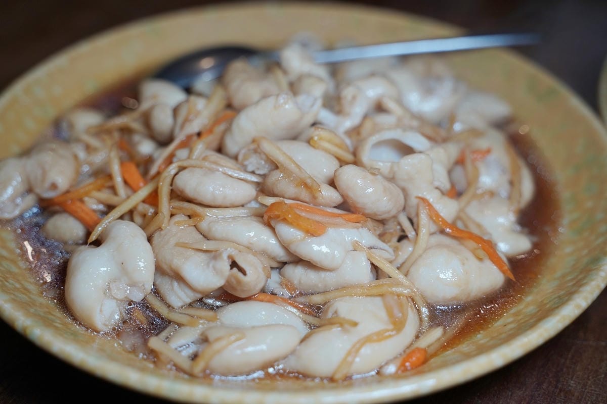 【南庄老金龍飯店】創立於民國五十二年 傳統客家菜/食福裁縫車四方桌 高CP值平安套餐份量足