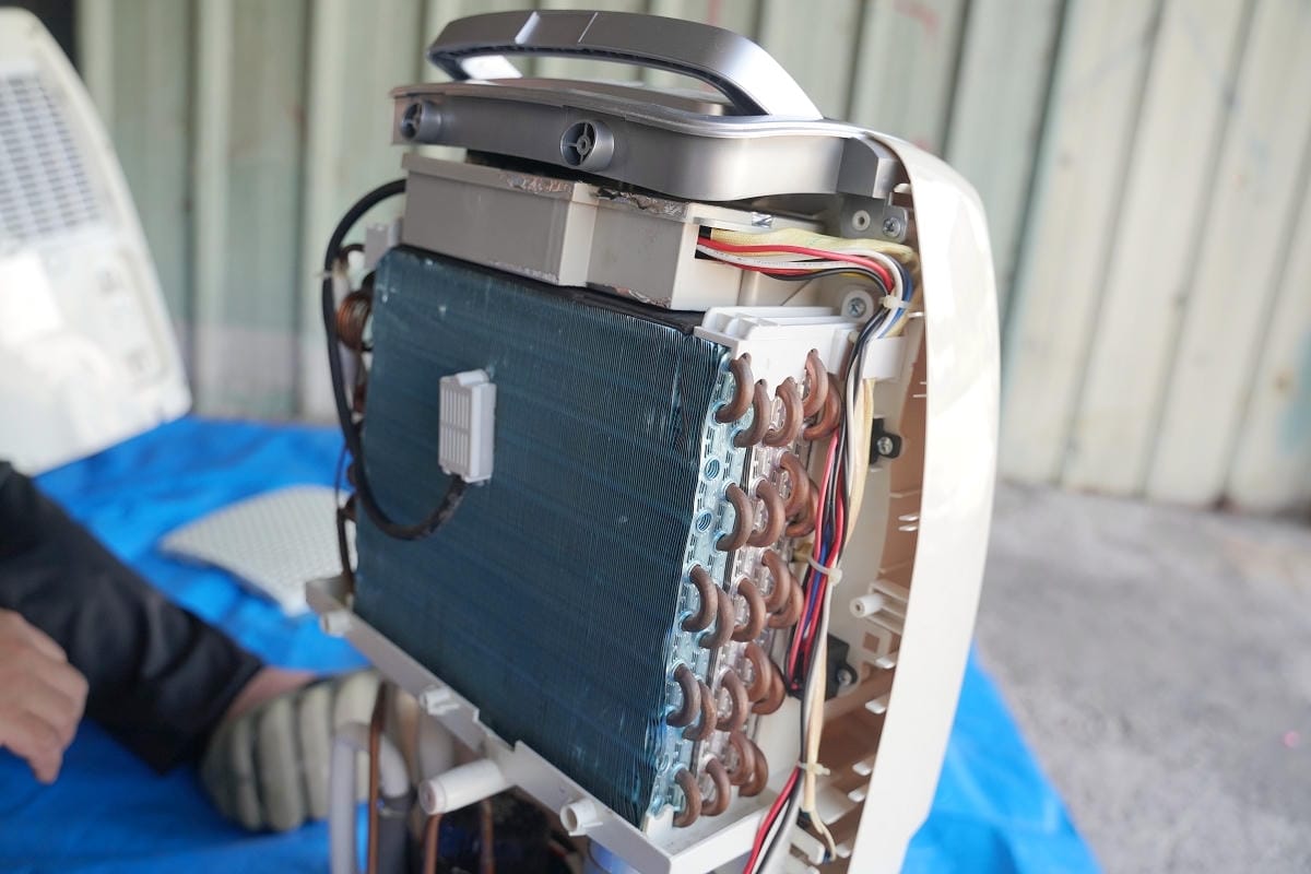 【泡泡龍居家清潔】專人到府服務除濕機清洗 到府家電清洗專業 除濕機保養深層清潔更健康