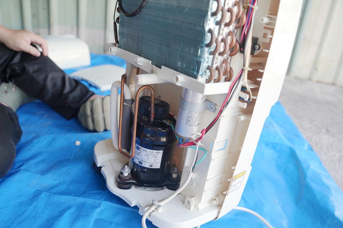 【泡泡龍居家清潔】專人到府服務除濕機清洗 到府家電清洗專業 除濕機保養深層清潔更健康