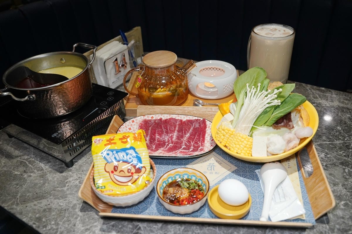 【茶自點青埔環球A19店】青埔美食聚餐好選擇 免費提供插座wifi 英式奢華風格用餐環境 - 第16張圖 【茶自點青埔環球A19店】青埔美食聚餐好選擇 免費提供插座wifi 英式奢華風格用餐環境