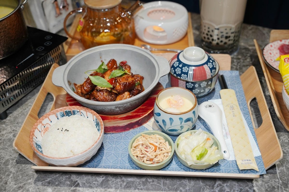 【茶自點青埔環球A19店】青埔美食聚餐好選擇 免費提供插座wifi 英式奢華風格用餐環境 - 第23張圖 【茶自點青埔環球A19店】青埔美食聚餐好選擇 免費提供插座wifi 英式奢華風格用餐環境