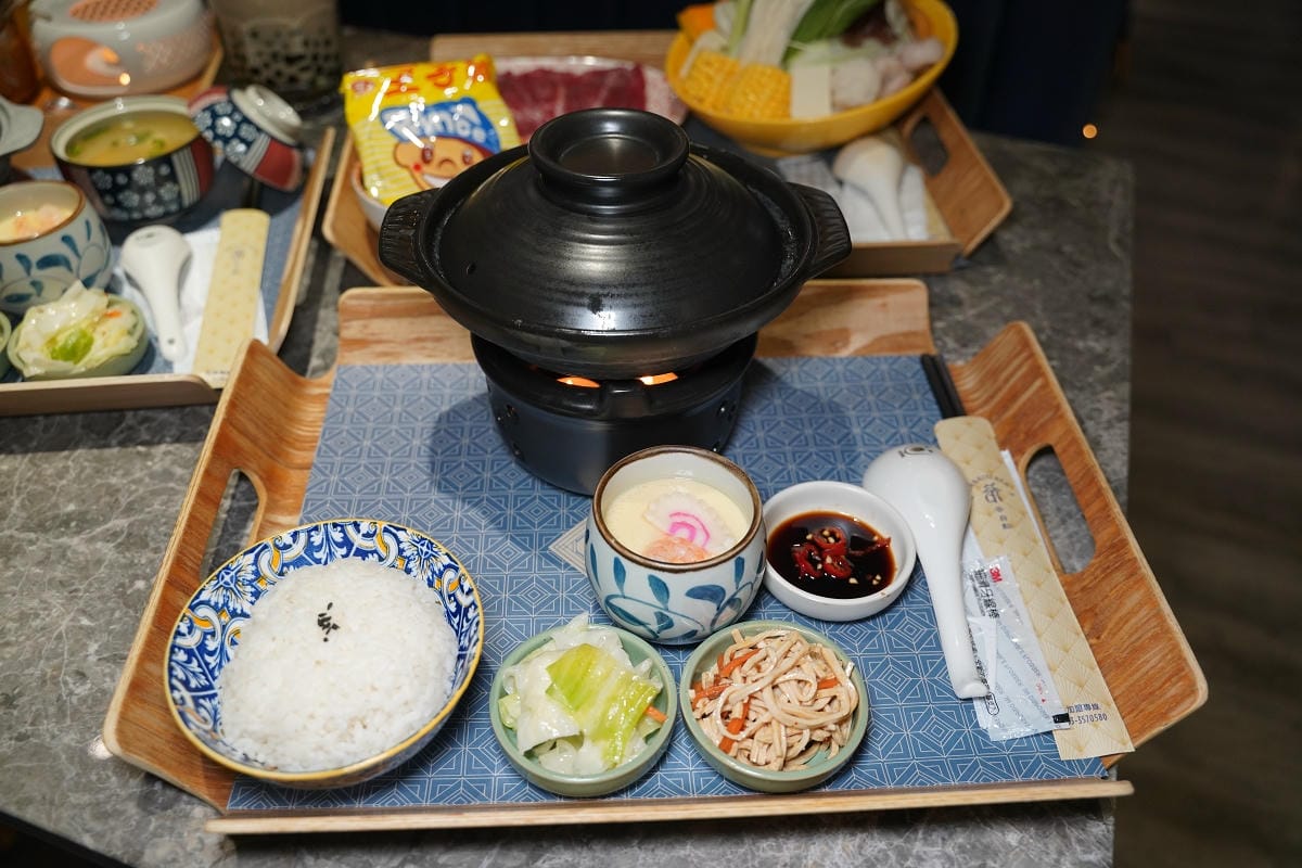【茶自點青埔環球A19店】青埔美食聚餐好選擇 免費提供插座wifi 英式奢華風格用餐環境 - 第28張圖 【茶自點青埔環球A19店】青埔美食聚餐好選擇 免費提供插座wifi 英式奢華風格用餐環境