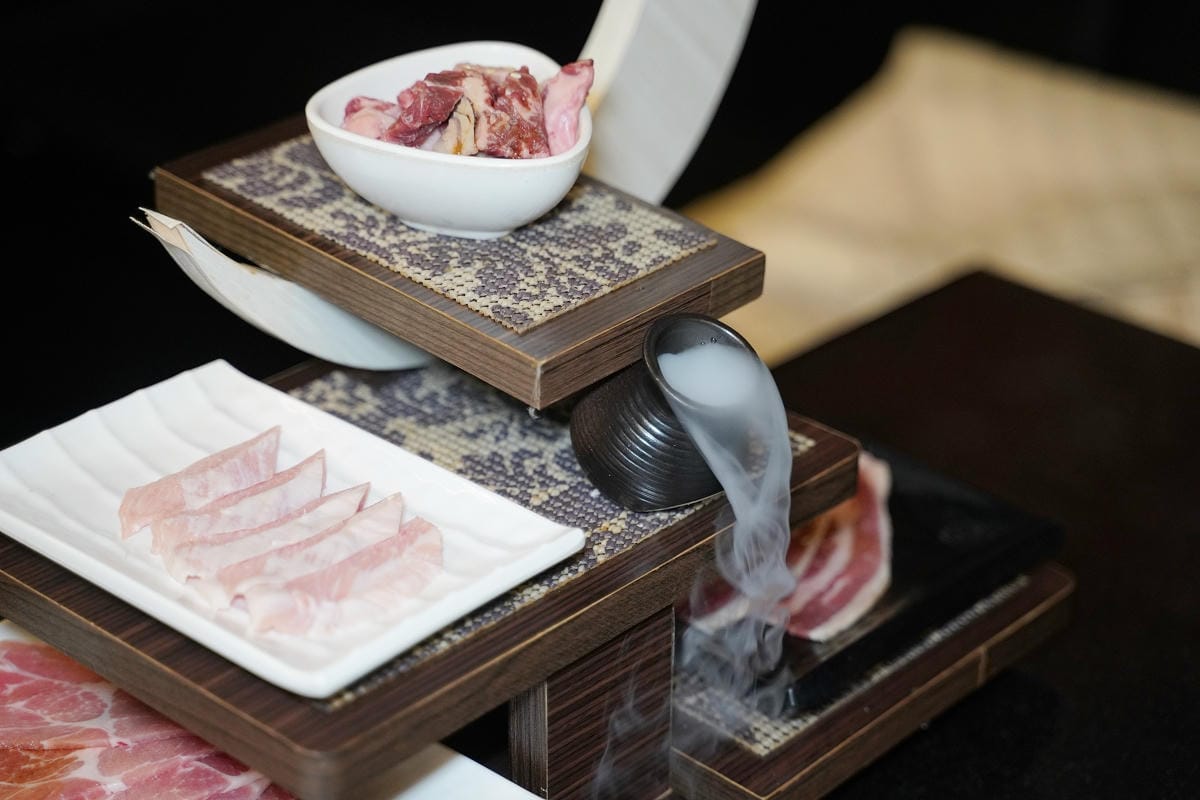 【匠夯日式無煙燒肉】桃園藝文特區燒肉吃到飽 專人桌邊剝蝦代烤超貼心 自助吧2.0全面升級