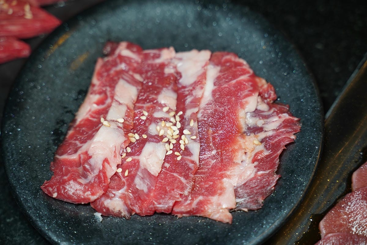【匠夯日式無煙燒肉】桃園藝文特區燒肉吃到飽 專人桌邊剝蝦代烤超貼心 自助吧2.0全面升級