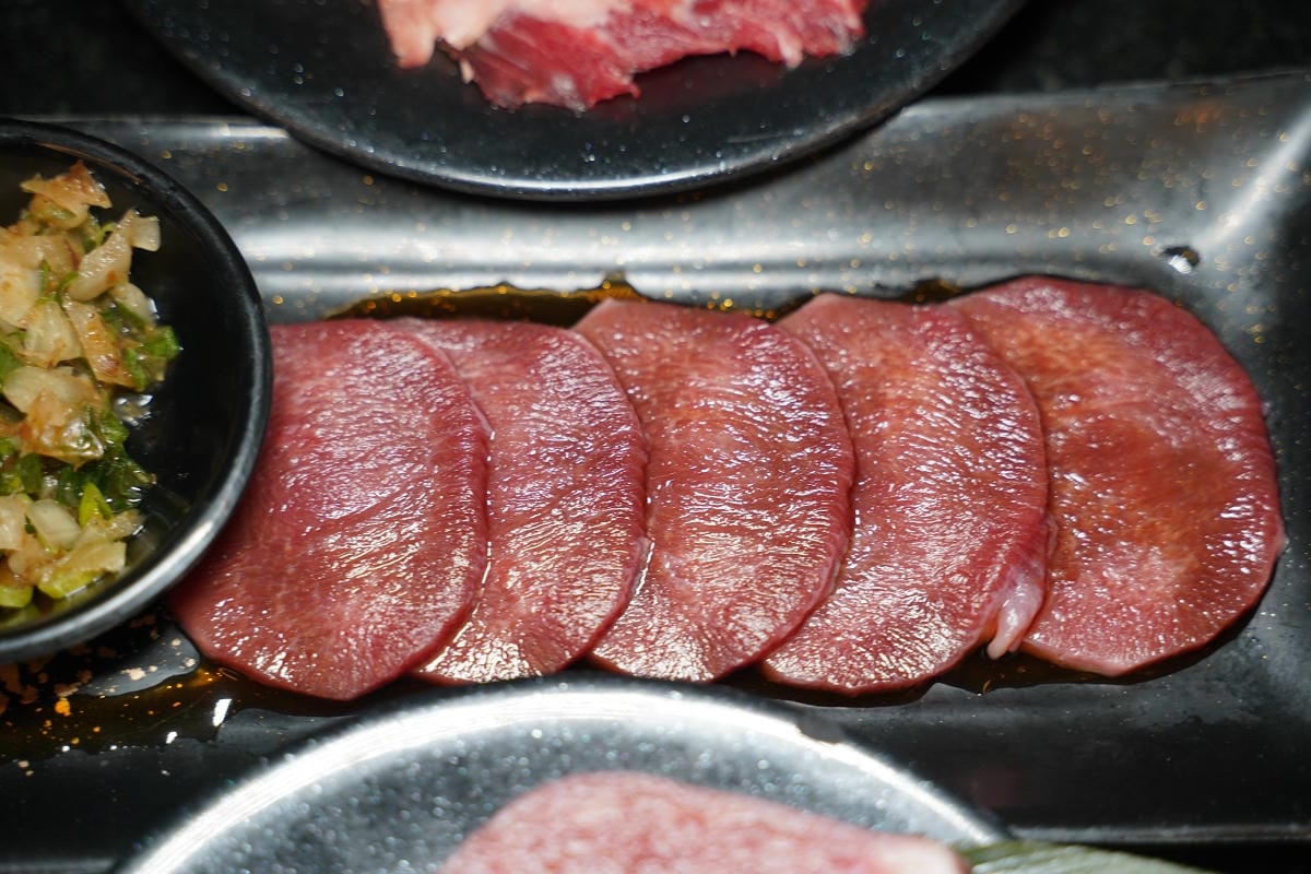 【匠夯日式無煙燒肉】桃園藝文特區燒肉吃到飽 專人桌邊剝蝦代烤超貼心 自助吧2.0全面升級