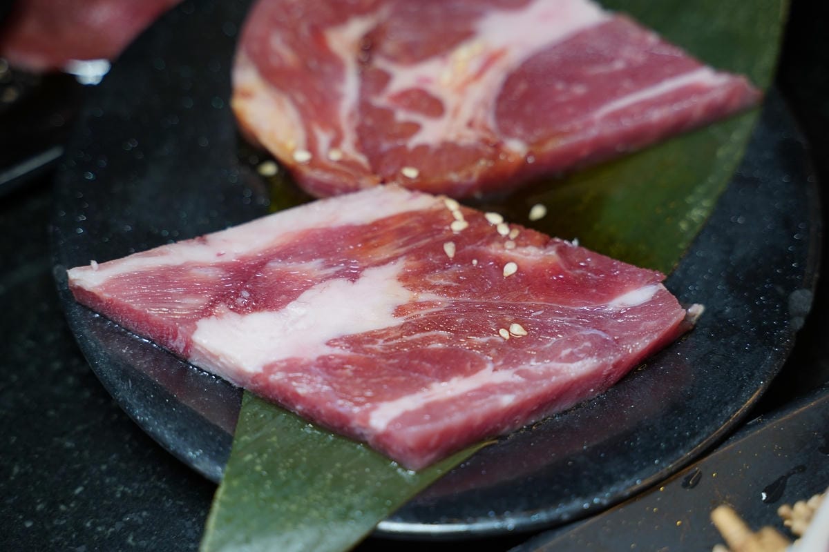 【匠夯日式無煙燒肉】桃園藝文特區燒肉吃到飽 專人桌邊剝蝦代烤超貼心 自助吧2.0全面升級