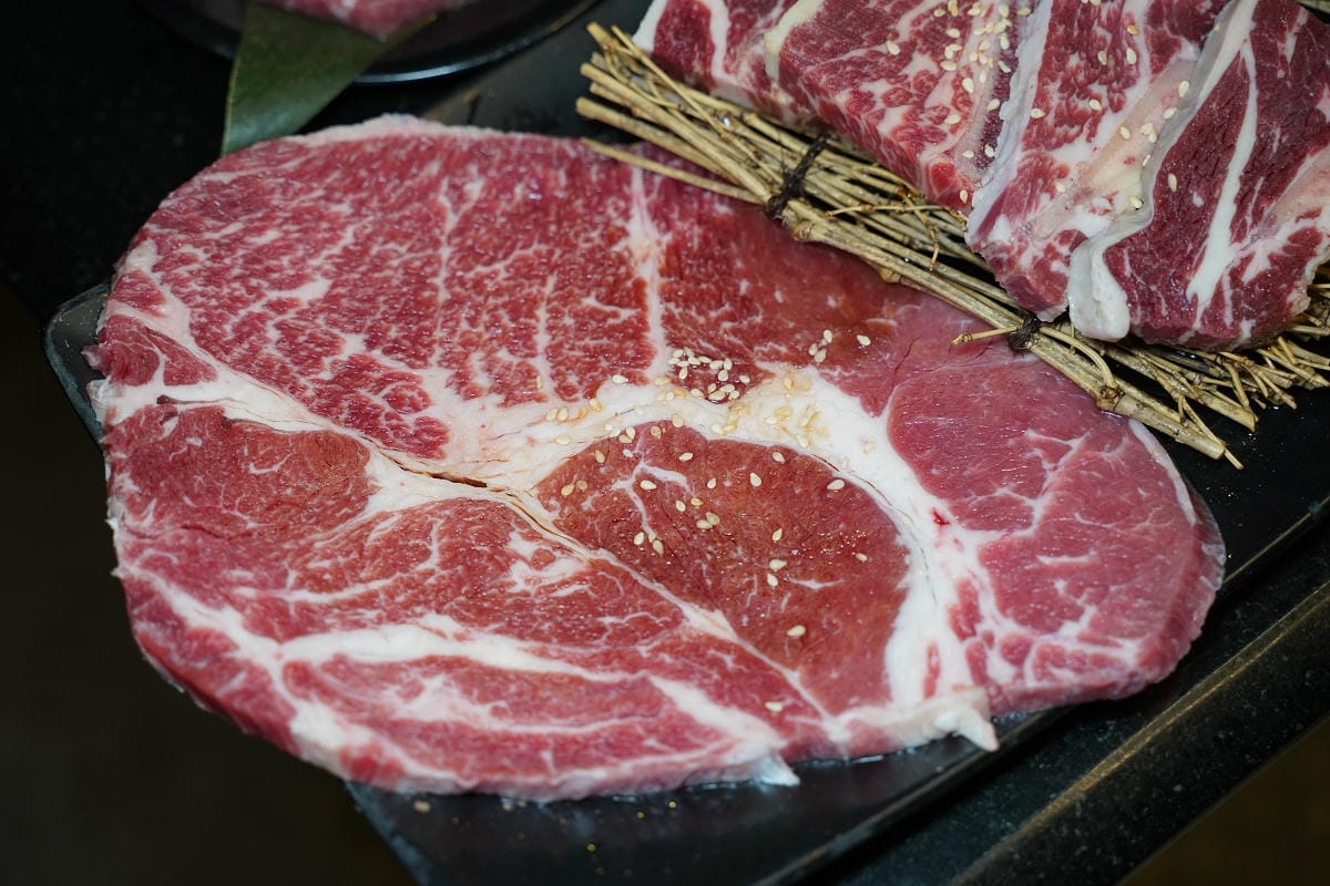【匠夯日式無煙燒肉】桃園藝文特區燒肉吃到飽 專人桌邊剝蝦代烤超貼心 自助吧2.0全面升級