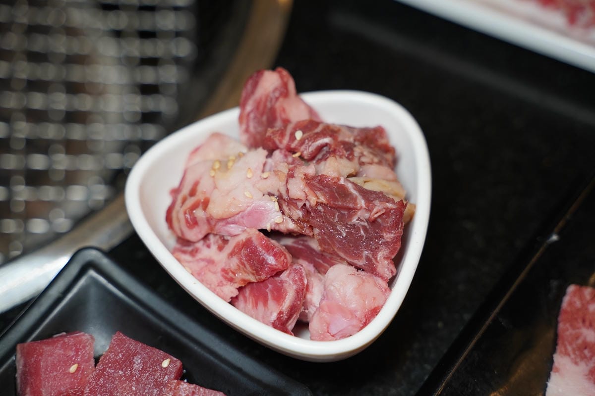 【匠夯日式無煙燒肉】桃園藝文特區燒肉吃到飽 專人桌邊剝蝦代烤超貼心 自助吧2.0全面升級