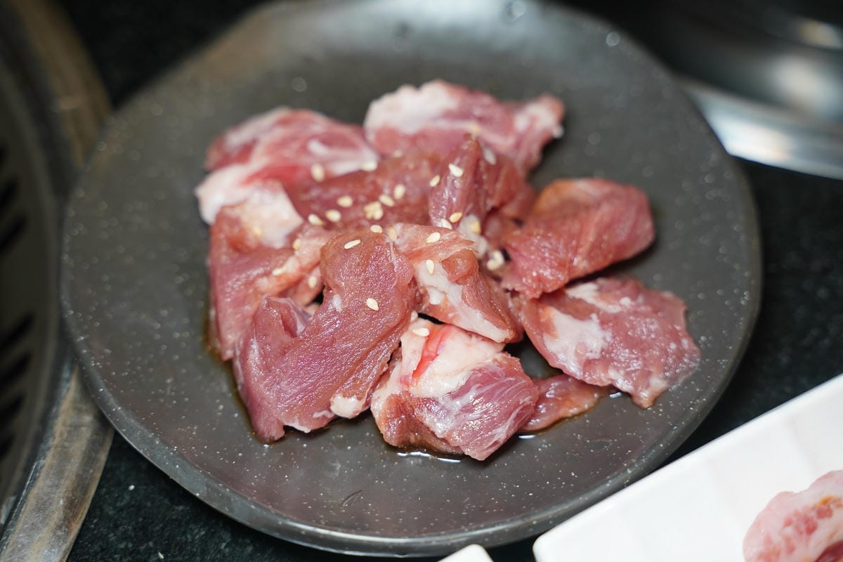 【匠夯日式無煙燒肉】桃園藝文特區燒肉吃到飽 專人桌邊剝蝦代烤超貼心 自助吧2.0全面升級