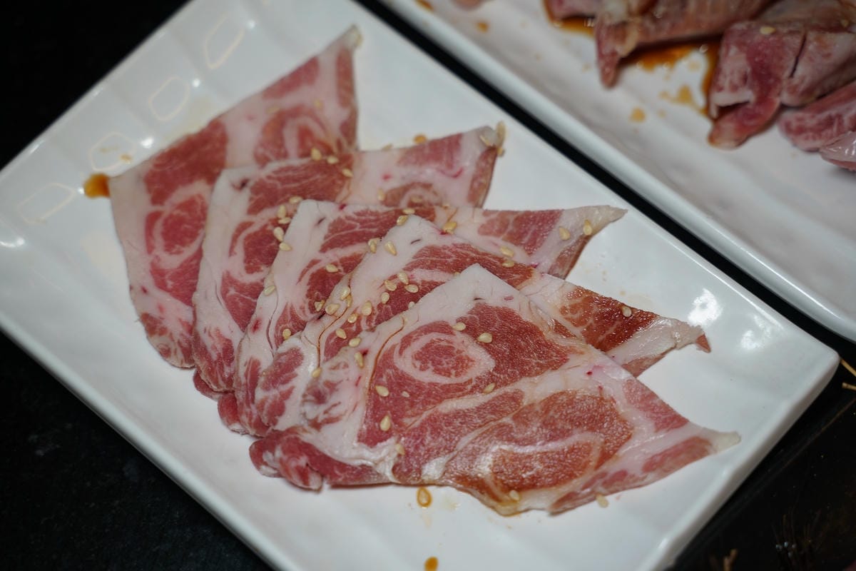【匠夯日式無煙燒肉】桃園藝文特區燒肉吃到飽 專人桌邊剝蝦代烤超貼心 自助吧2.0全面升級