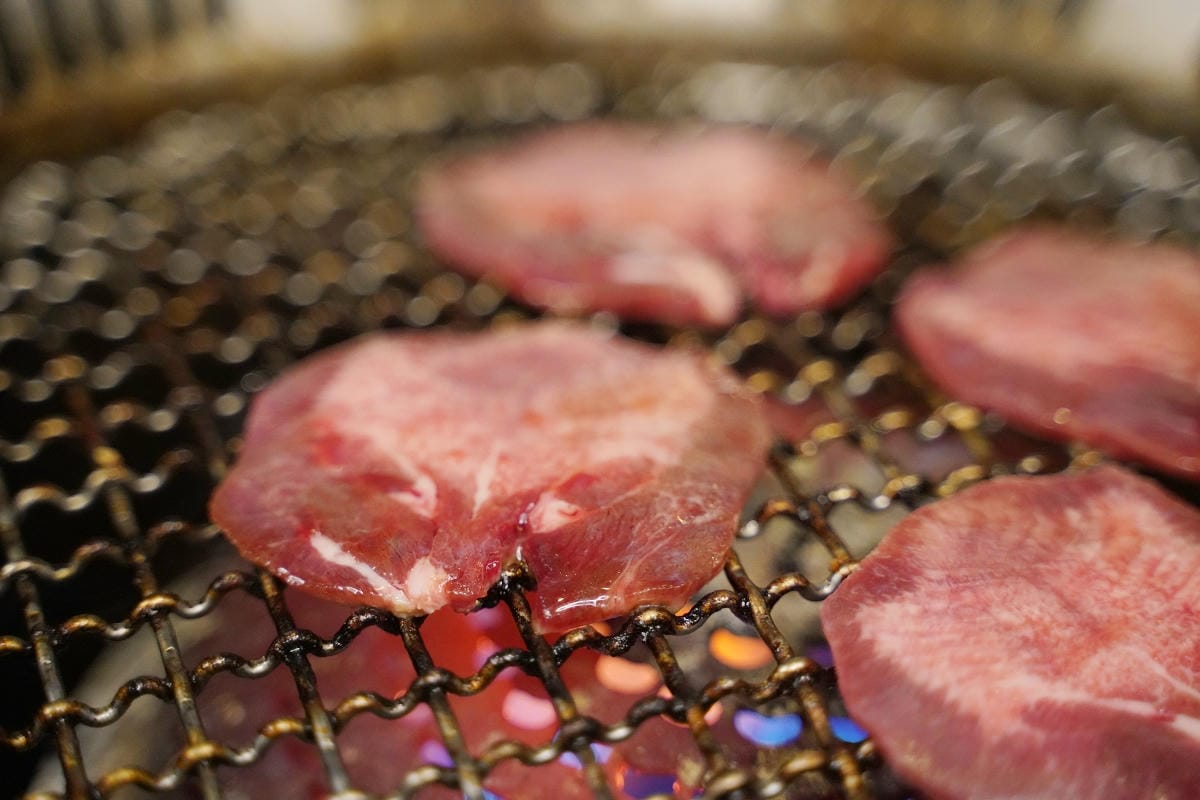 【匠夯日式無煙燒肉】桃園藝文特區燒肉吃到飽 專人桌邊剝蝦代烤超貼心 自助吧2.0全面升級