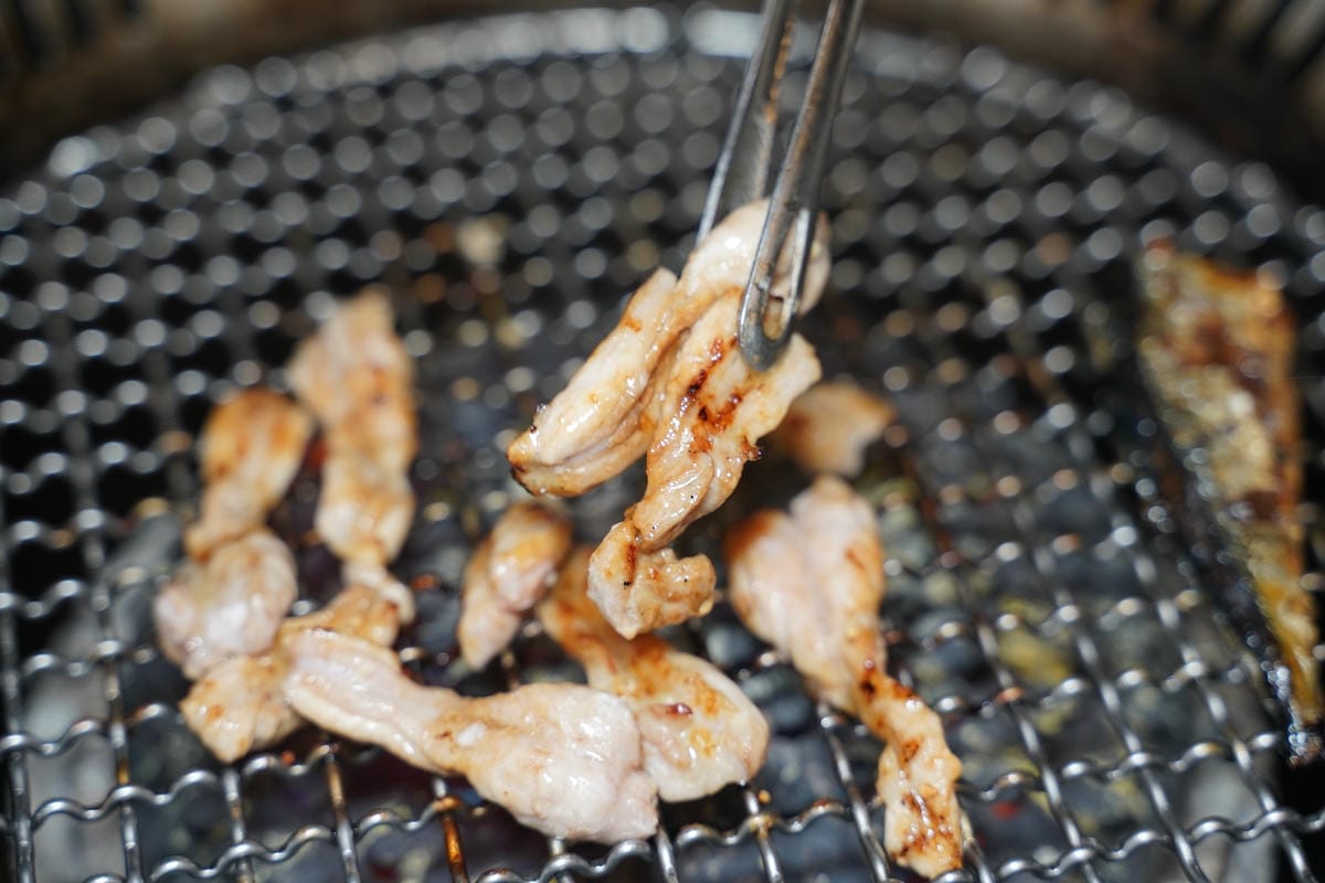 【匠夯日式無煙燒肉】桃園藝文特區燒肉吃到飽 專人桌邊剝蝦代烤超貼心 自助吧2.0全面升級
