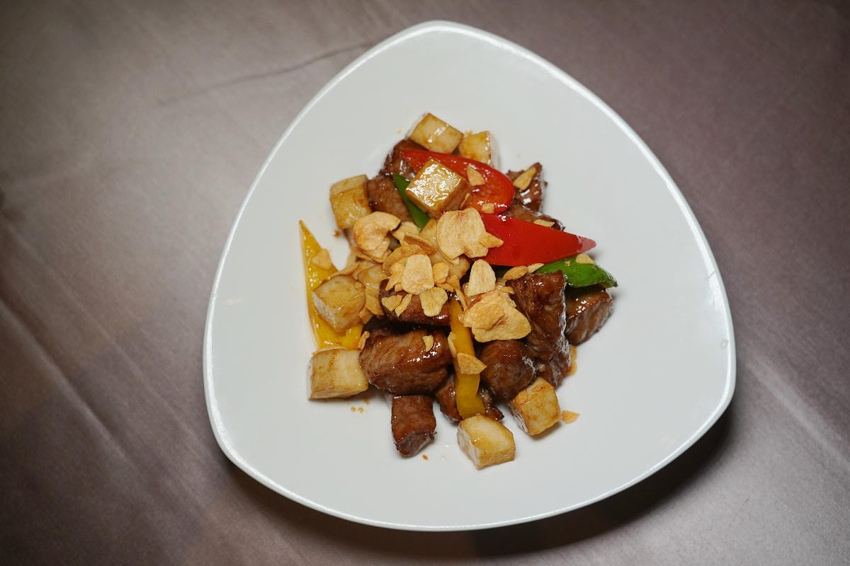 【尊爵大飯店 桃苑中餐廳】桃園藝文特區美食餐廳推薦 古典窗櫺雕繪高雅合宜 港式料理精緻合菜