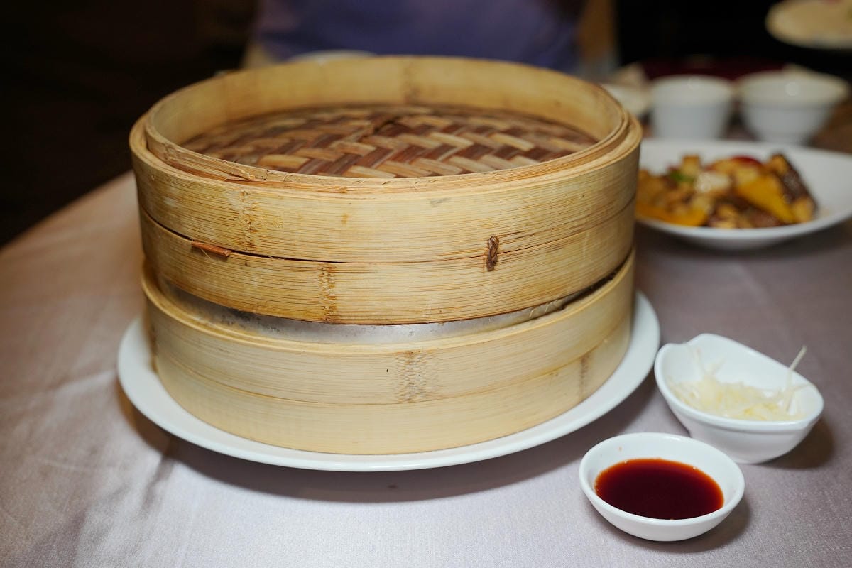 【尊爵大飯店 桃苑中餐廳】桃園藝文特區美食餐廳推薦 古典窗櫺雕繪高雅合宜 港式料理精緻合菜