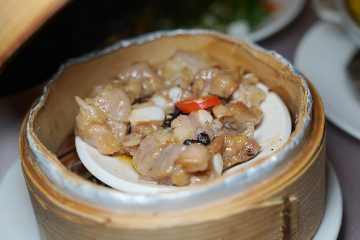 【尊爵大飯店 桃苑中餐廳】桃園藝文特區美食餐廳推薦 古典窗櫺雕繪高雅合宜 港式料理精緻合菜