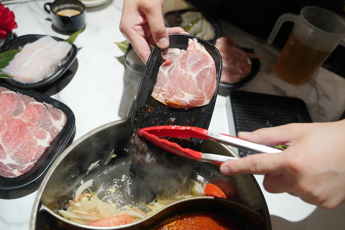肉多多火鍋 全台、全天候、平假日不限時 (西門店.淡水店例假日除外,湯底.服務費另計) - 第23張圖 肉多多火鍋 全台、全天候、平假日不限時 (西門店.淡水店例假日除外,湯底.服務費另計)