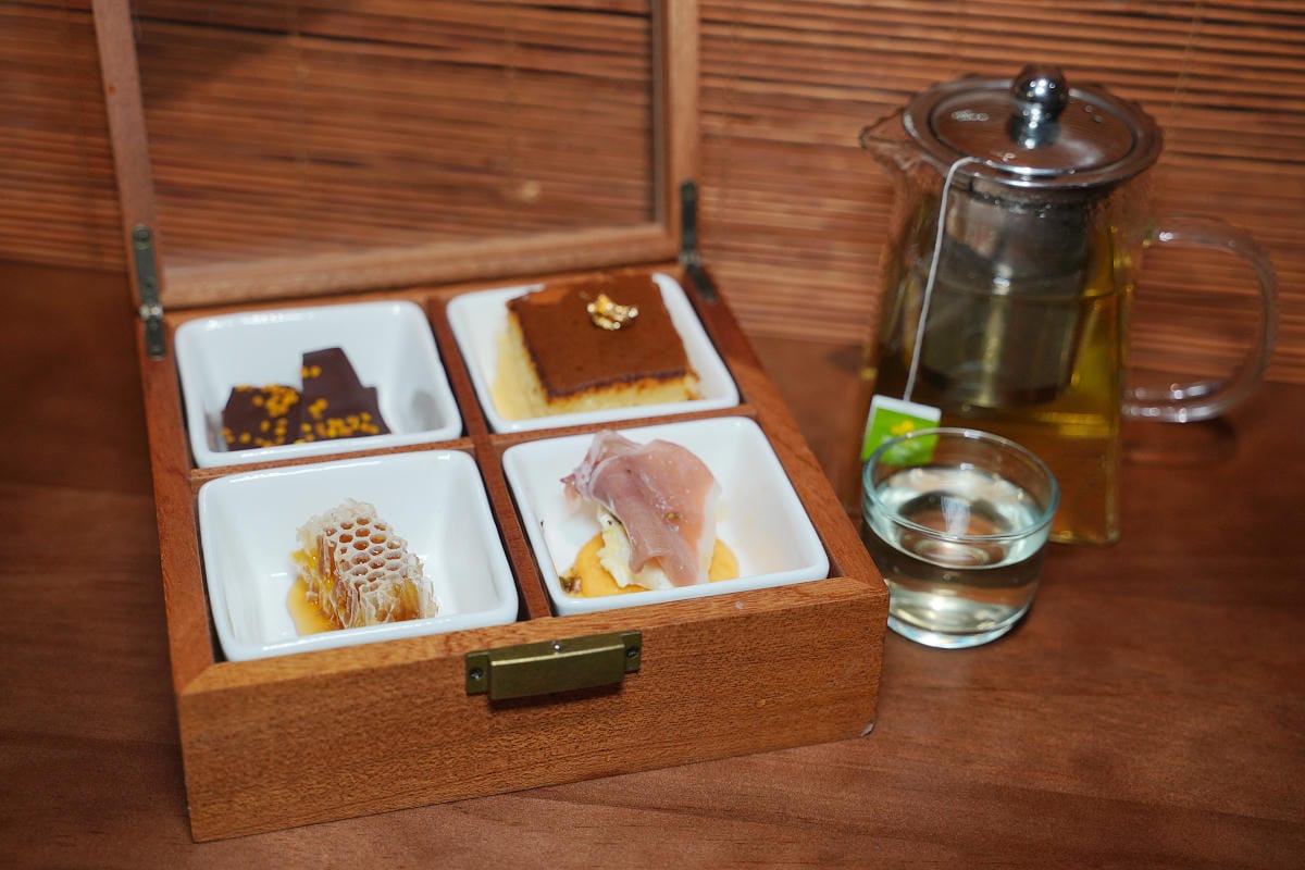 【滿誠蜂蜜純蜂蜜專賣店】1979來自雲林崙背養蜂園堅持自然養蜂培育法 蜂蜜甜點蜂蜜飲下午茶