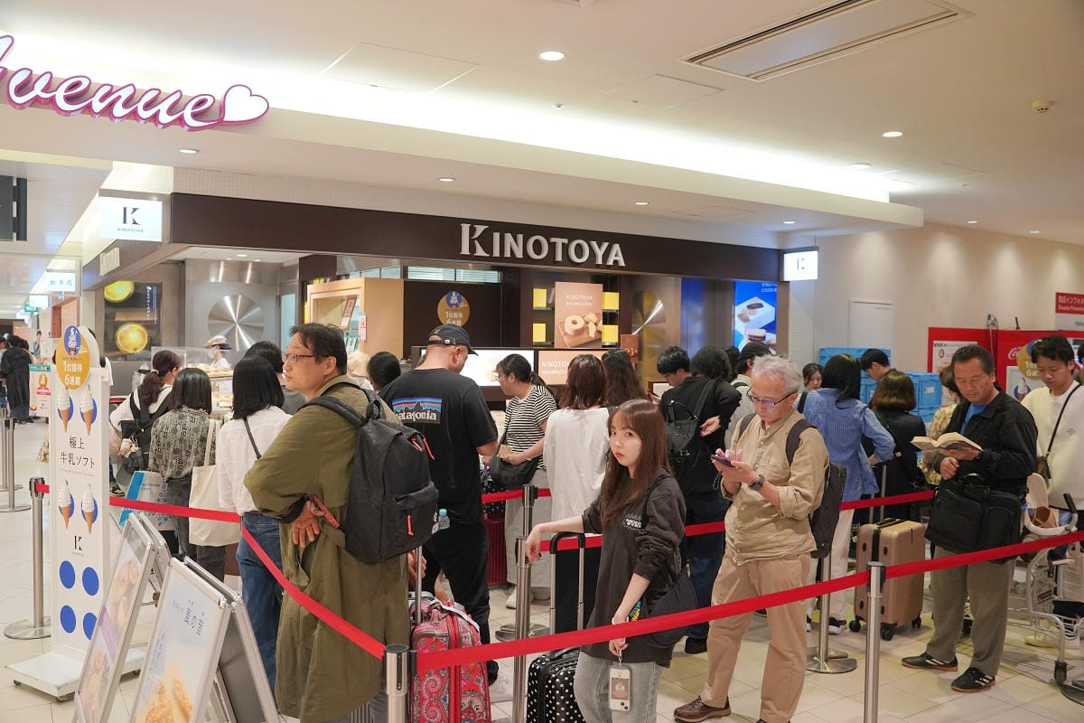 【北海道新千歲機場國內線航廈】超好逛四層樓商店街 餐廳/戲院/空港溫泉/鋼彈模型/初音未來 - 第39張圖 【北海道新千歲機場國內線航廈】超好逛四層樓商店街 餐廳/戲院/空港溫泉/鋼彈模型/初音未來