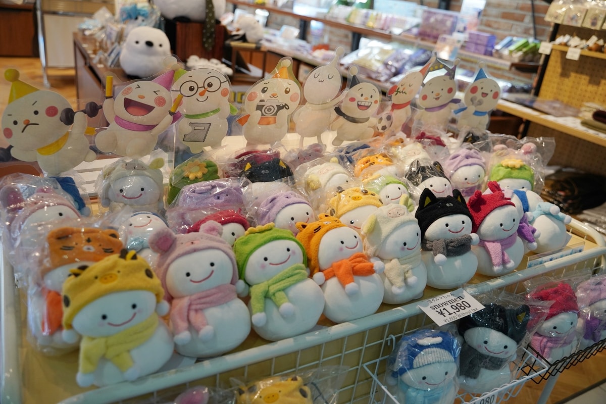 【北海道新千歲機場國際線航廈】超好買商店街日幣通通花光光 驚安殿堂/北海道市場食堂街/伴手禮