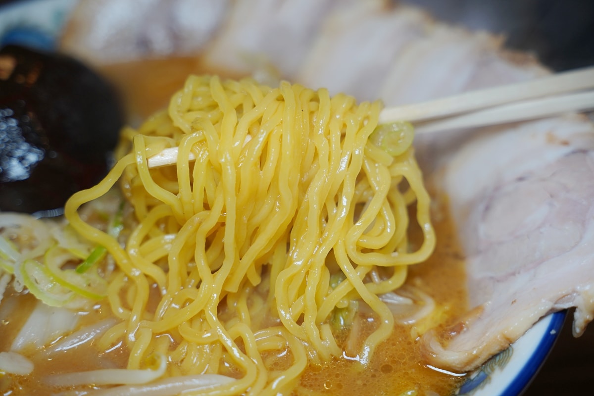 【札幌拉麵大心】新千歲機場國際線管制區內 北海道市場食堂街美食推薦 創立於1985年