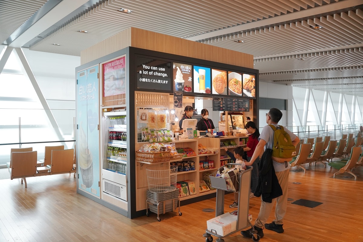 【北海道新千歲機場國際線航廈】超好買商店街日幣通通花光光 驚安殿堂/北海道市場食堂街/伴手禮