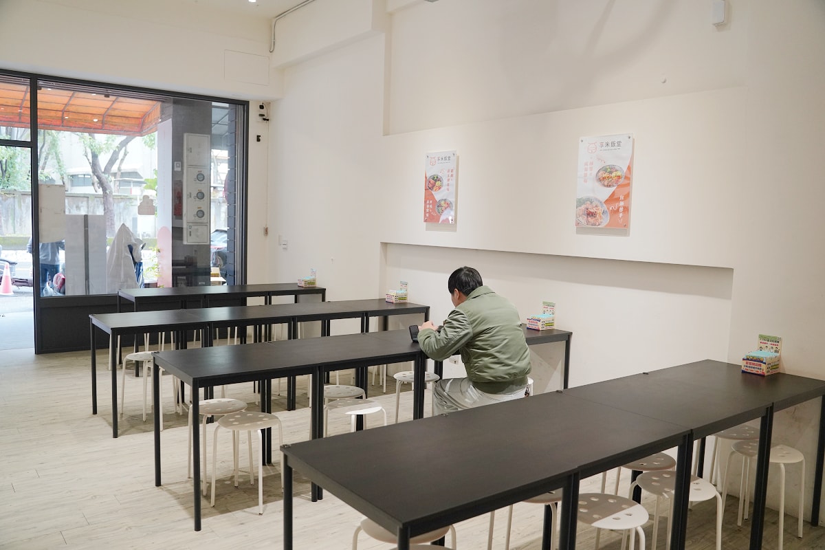 【享米飯堂】宜蘭大學美食推薦 宜蘭在地平價麵飯小吃便當 招牌必點自製川味麻辣雞/秘製酸辣雞
