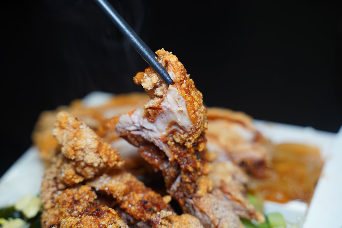 【享米飯堂】宜蘭大學美食推薦 宜蘭在地平價麵飯小吃便當 招牌必點自製川味麻辣雞/秘製酸辣雞