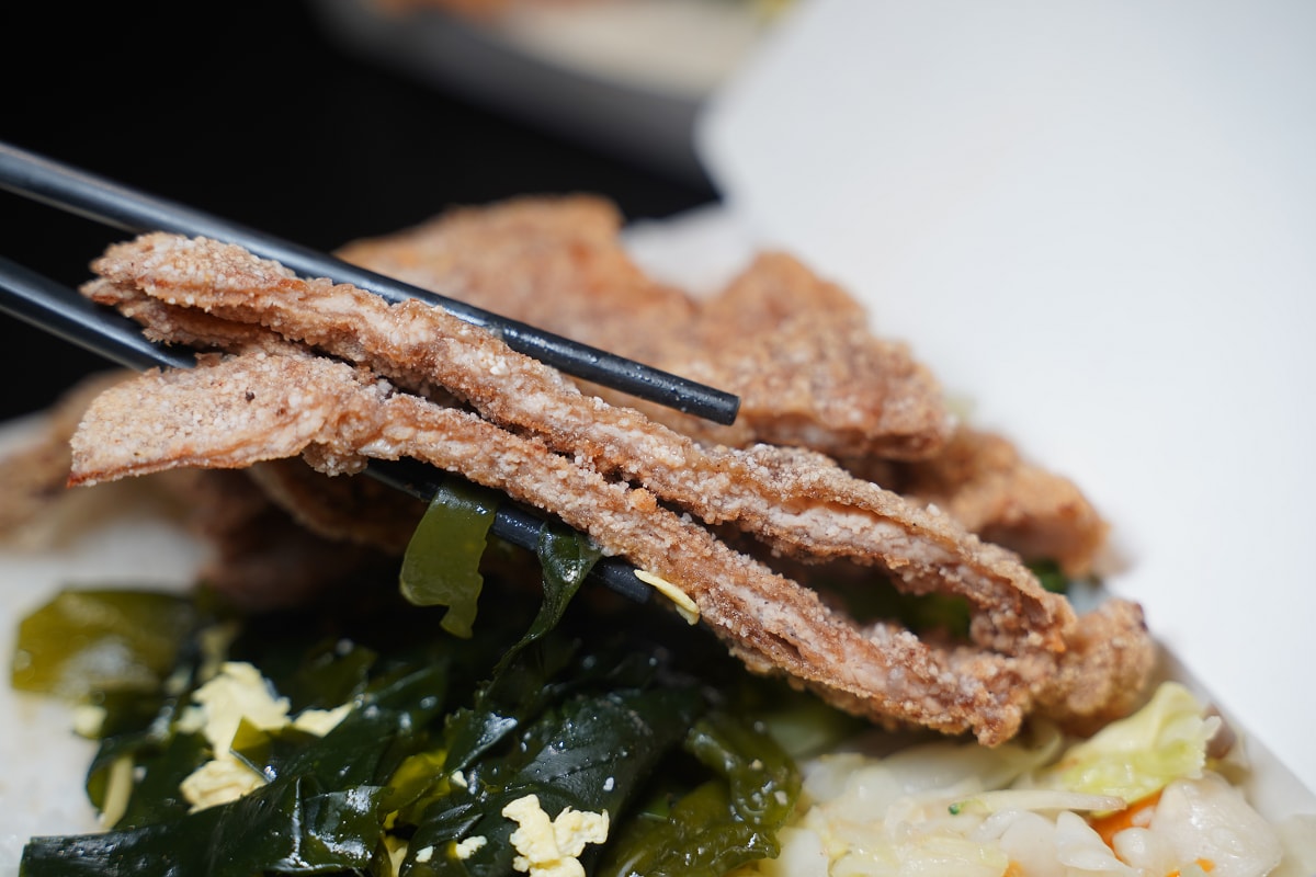 【享米飯堂】宜蘭大學美食推薦 宜蘭在地平價麵飯小吃便當 招牌必點自製川味麻辣雞/秘製酸辣雞