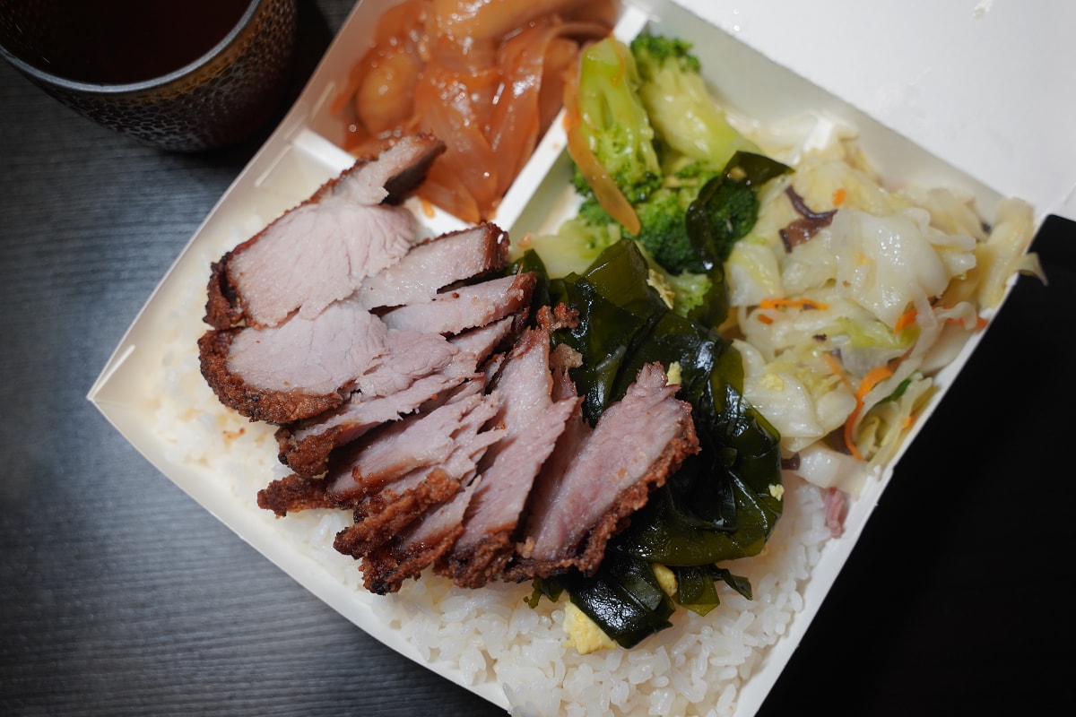 【享米飯堂】宜蘭大學美食推薦 宜蘭在地平價麵飯小吃便當 招牌必點自製川味麻辣雞/秘製酸辣雞