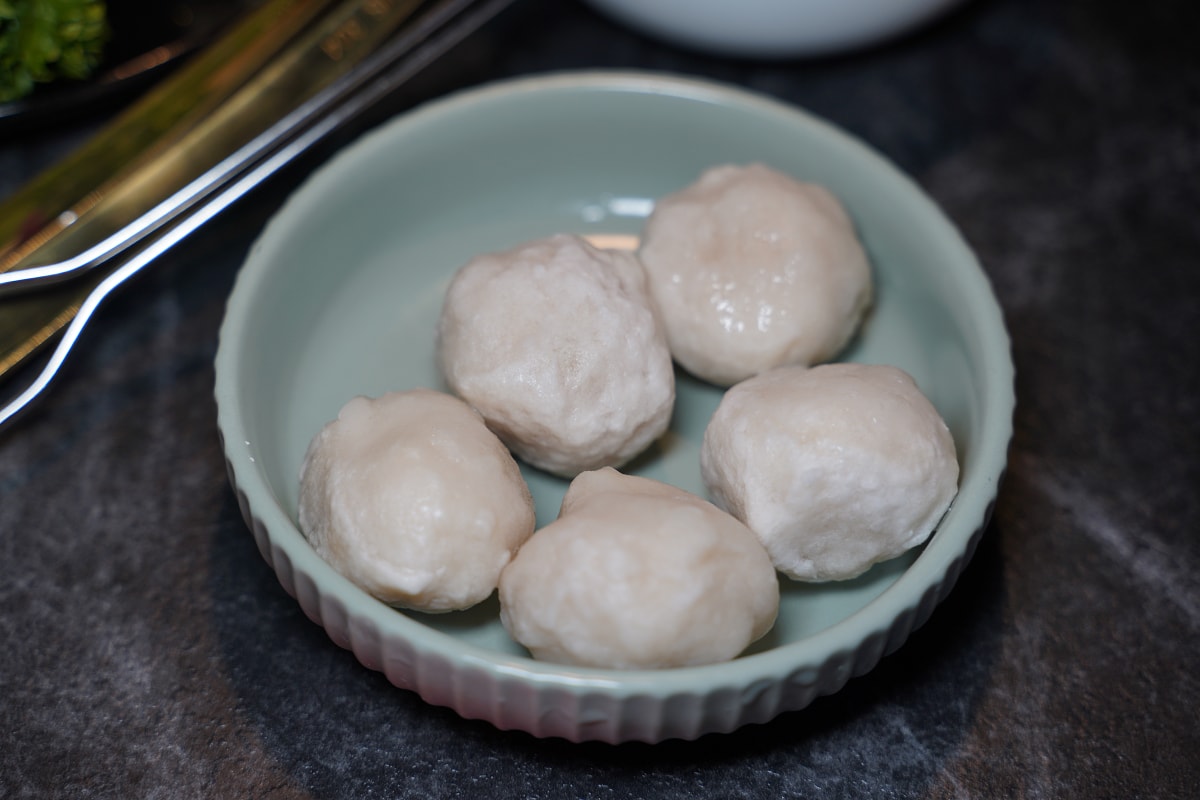 【老撈麻辣火鍋-順天外科醫院】大稻埕美食餐廳推薦 百年歷史日式老宅空間 沒預訂吃不到雞煲蟹鍋