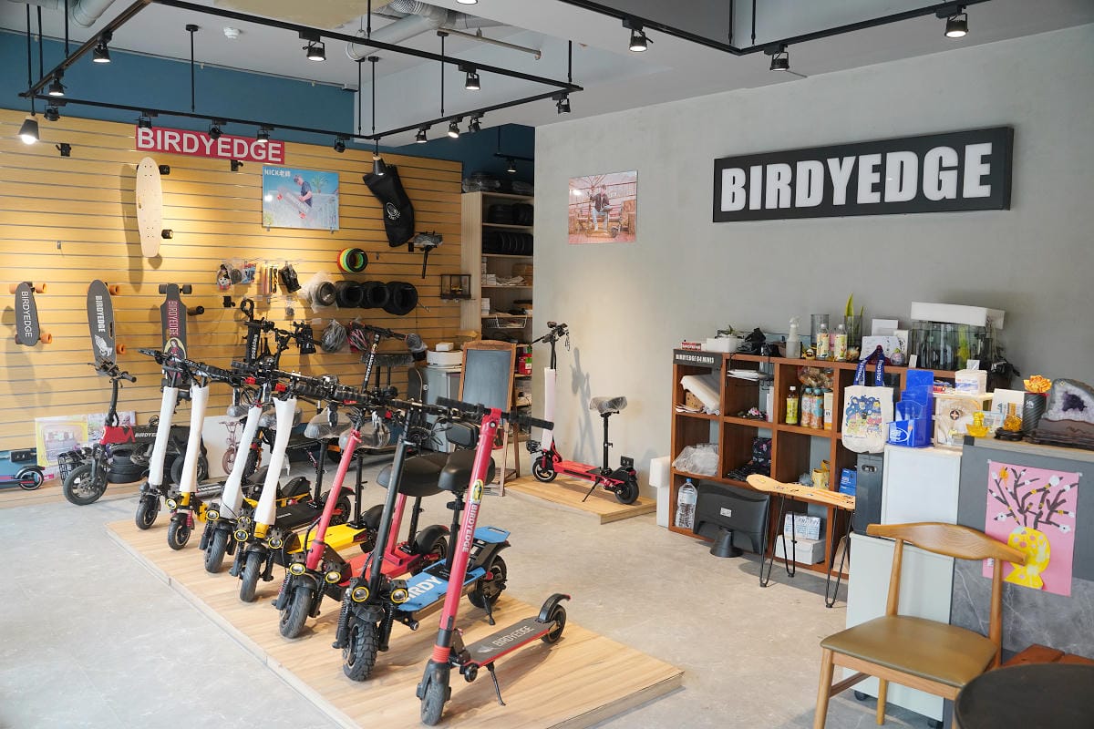 【BIRDSEDGE電動滑板電動滑板車】台灣電動滑板車推薦 實體店面完整保固可試乘 台北/桃園/新竹/雲林/台南/高雄皆有門市