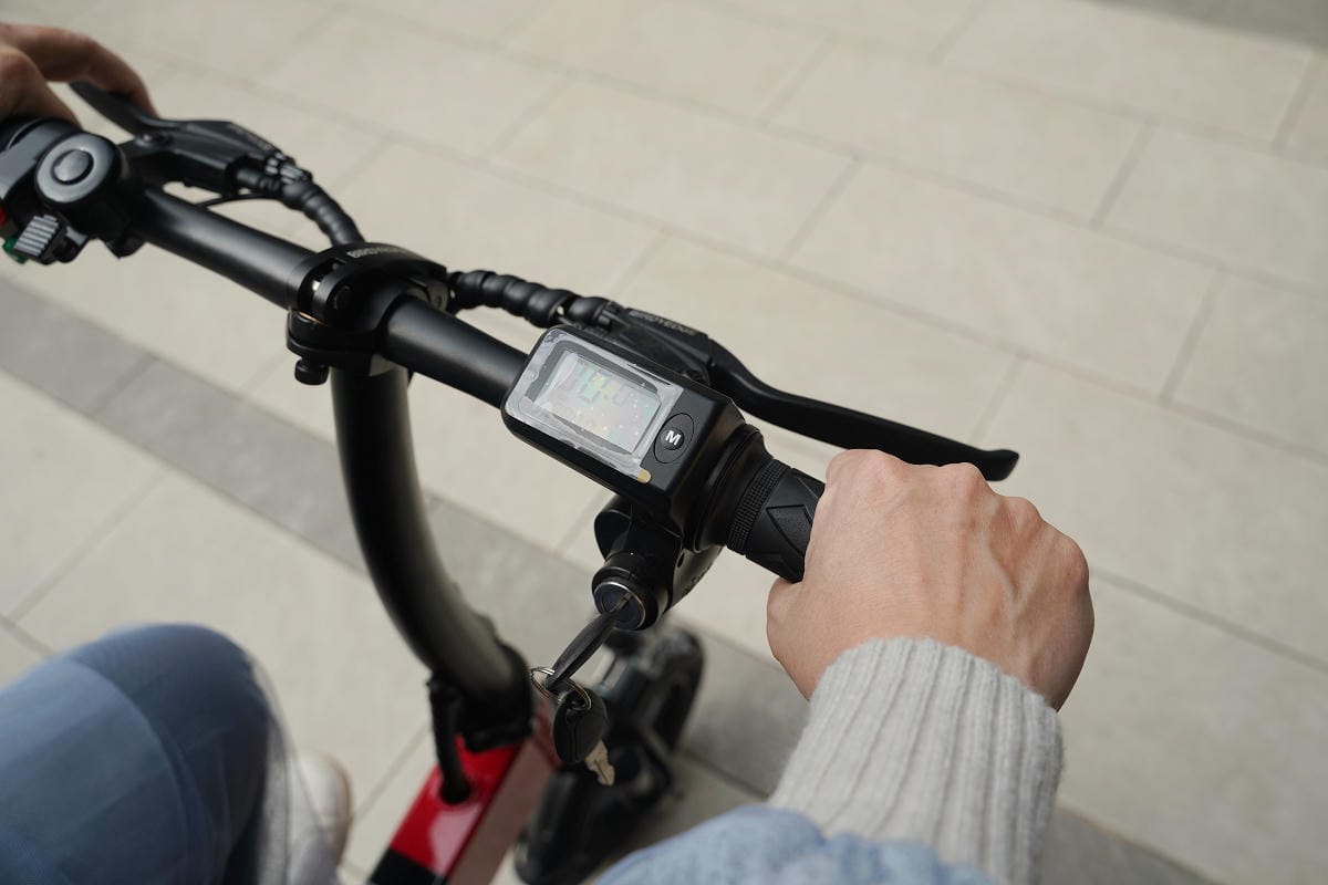 【BIRDSEDGE電動滑板電動滑板車】台灣電動滑板車推薦 實體店面完整保固可試乘 台北/桃園/新竹/雲林/台南/高雄皆有門市