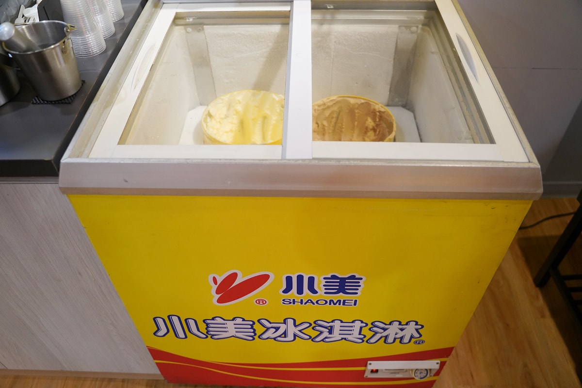 【喫夥鍋時尚百元小火鍋中壢中原店】中原大學小火鍋推薦 豐富自助吧吃到飽 桶裝小型海陸鍋份量足