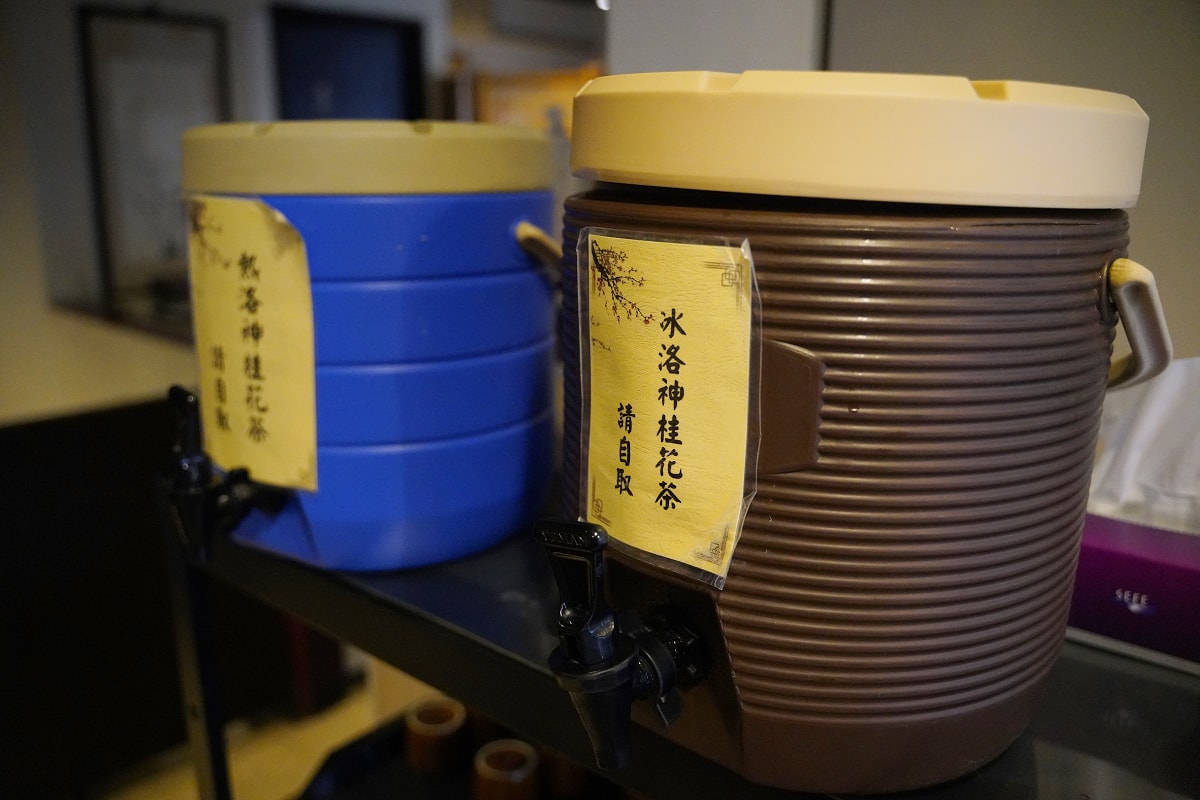 【牛耳精緻麵館】內湖牛肉麵推薦 黃仁勳最愛紅燒半筋半肉麵 內湖超人氣排隊美食 近捷運西湖站