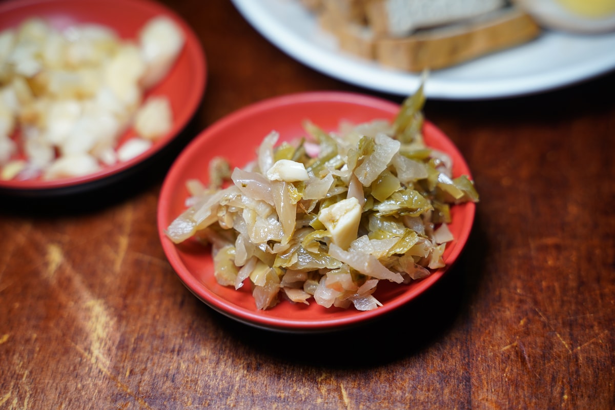 【牛耳精緻麵館】內湖牛肉麵推薦 黃仁勳最愛紅燒半筋半肉麵 內湖超人氣排隊美食 近捷運西湖站
