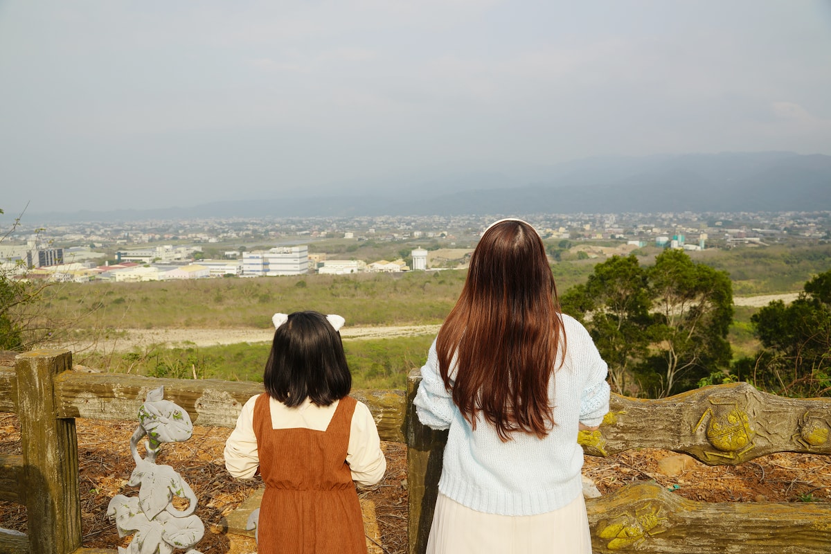 【銅鑼炮仗花海公園】苗栗銅鑼免費景點推薦 季節限定絕美銅鑼櫻花隧道 銅鑼炮仗花城橘紅色瀑布