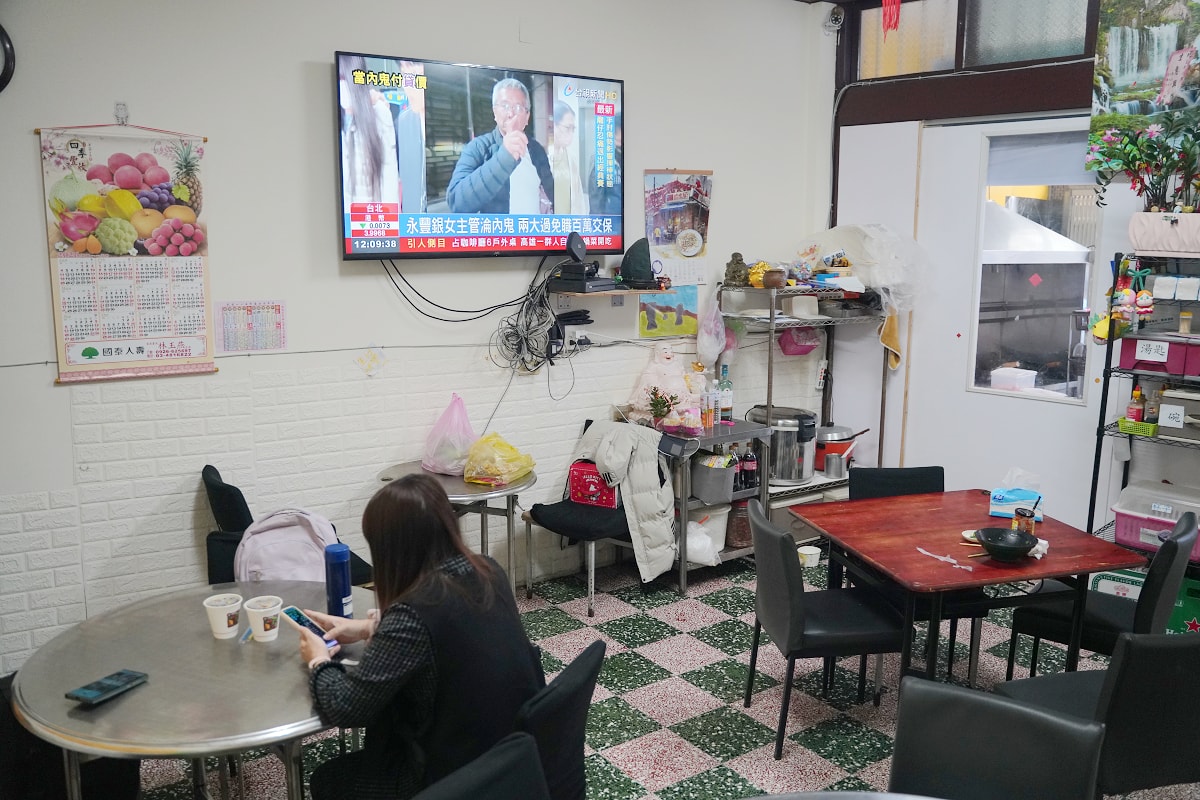 【芃原小館】內壢小吃店推薦 超高CP值大份量 牛肉米線河粉/香茅雞便當美味必點 內壢巷子美食